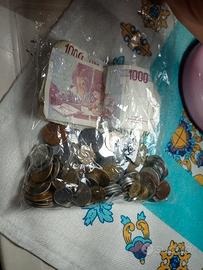 box di monete e banconote