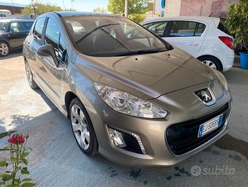Peugeot 308 1.6 8V e-HDi 112CV Stop&Start 5p. Busi
