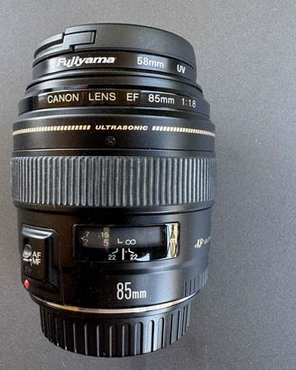 Canon EF 85 1.8 USM