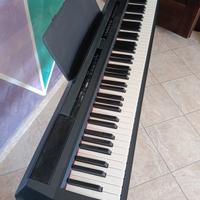 pianoforte con 88 tasti pesati
