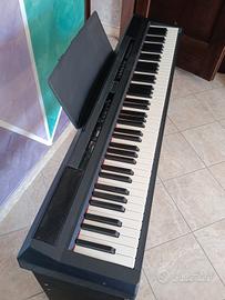 pianoforte con 88 tasti pesati