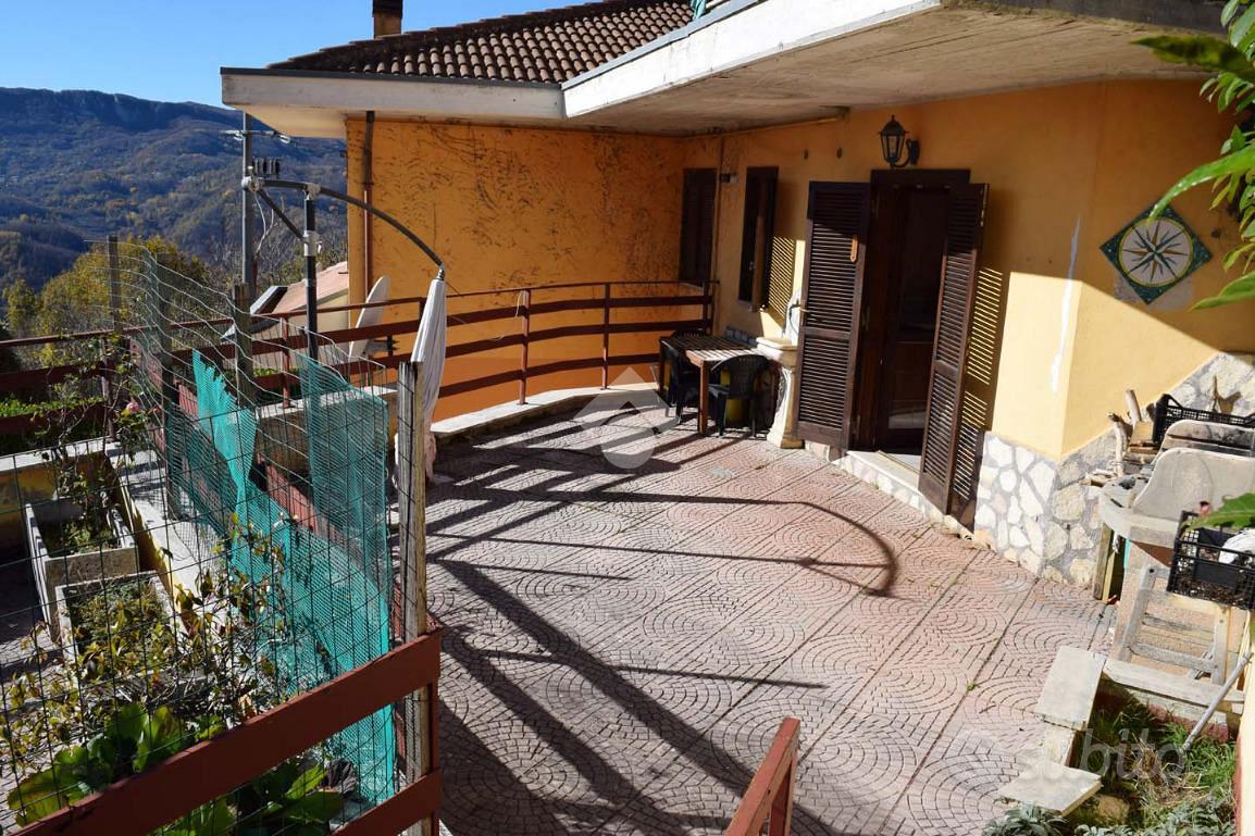Apartment in Sante Marie, Santo Stefano - Vista 5
