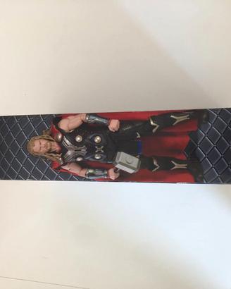 NECA -- Thor (The Dark World) 1/4 Scale Action Fig