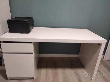 Scrivania Ikea Malm