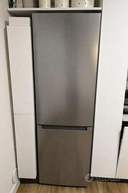 Frigorifero Indesit con freezer