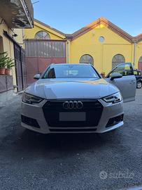 AUDI A4 Avant 35 TDI S-TRONIC