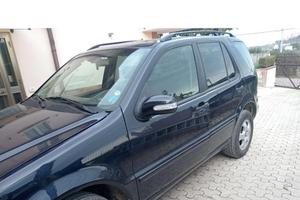 autocarro Mercedes ml
