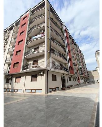 4 LOCALI A CASTROVILLARI