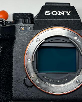 Sony A7 IV – (ILCE-7M4), full frame 33MP.