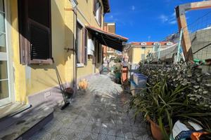 4 LOCALI A BORDIGHERA