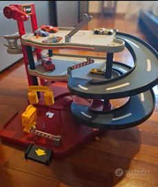 GARAGE FERRARI Burago con manovella manuale 
