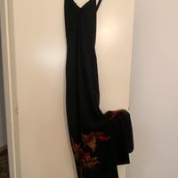 Vestiti eleganti da sera e giacca eleganre