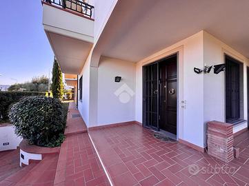 CASA SEMINDIPENDENTE A CERRETO GUIDI