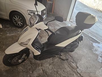 Beverly 300cc