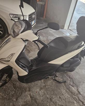 Beverly 300cc
