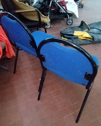 due sedie pesanti ferro pieno