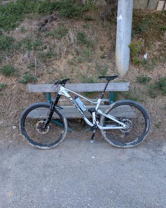 MTB Lapierre Spicy 6.9 full carbon Tg L