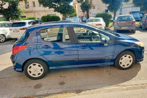 Peugeot 308  1,4 benzina 