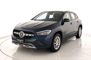 MERCEDES GLA 180 d Business Extra auto