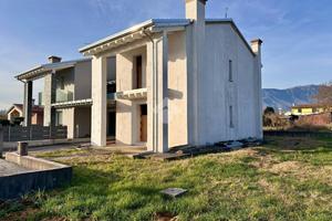 PORZIONE DI BIFAMILIARE A SAN ZENONE DEGLI EZZELIN