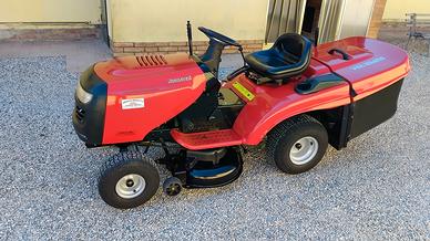 Trattorino tagliaerba jonsered