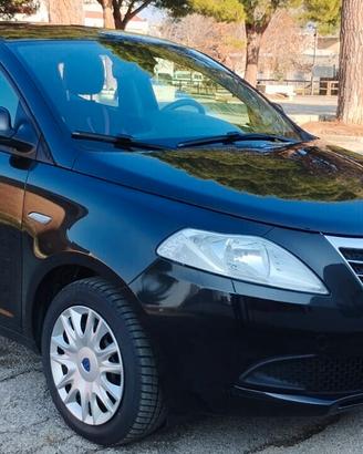 Lancia Ypsilon 1.2 69 CV 5 porte S&S Gold