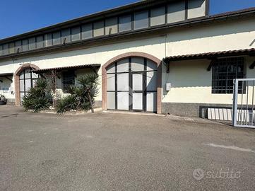 MAGAZZINO A SANT'ILARIO D'ENZA