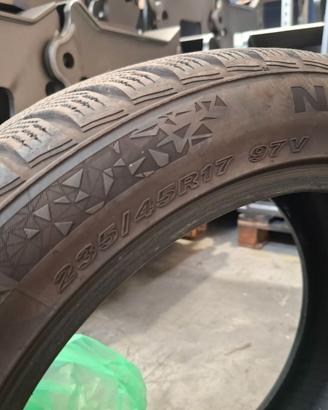 4 gomme M+S NEXEN 235/45/R17