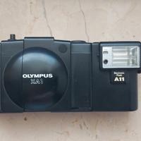 Olympus XA1 35mm 1:4 Flash A11.