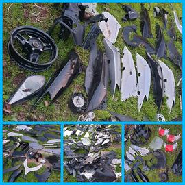 Tmax 500 carene DA RIVEDERE PLASTICHE 6 SACCHI