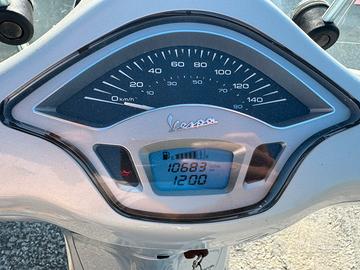 Vespa Touring 150cc
