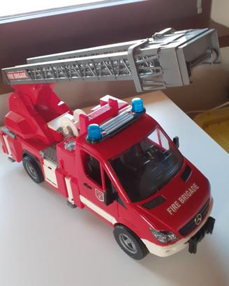 camion pompieri ed elicottero