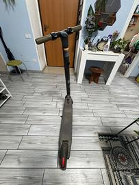 monopattino elettrico NINEBOT S2