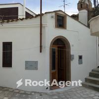 ABITAZIONE CENTRO STORICO INDIPENDENTE AL PIANO TE