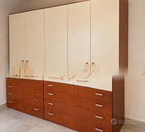 Armadio componibile bianco e legno/marrone