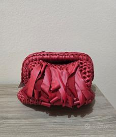 Clunch bag con frange 