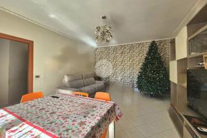 4 LOCALI A CASALNUOVO DI NAPOLI