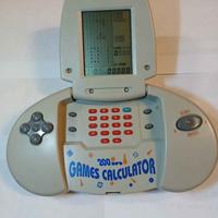 Videogioco e calcolatrice "200 in 1"