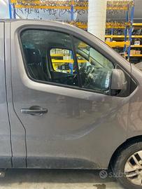 PORTA ANTERIORE DESTRA TRAFIC III X82 2019