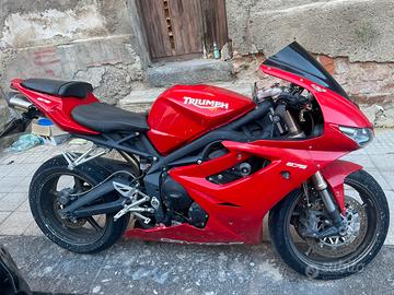 Triumph daytona 675