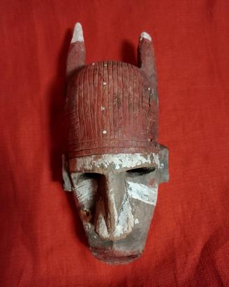 maschera africana proveniente dal Mali