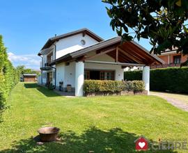 Zugliano, moderna Villa con giardino