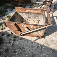 Benna auto scaricate per macerie 300 lt