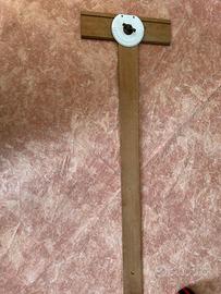 Antico goniometro graduato in legno