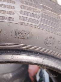 Gomme Continental 215 /55/17
