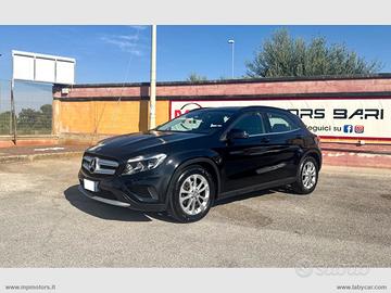 MERCEDES-BENZ GLA 180D AUTOMATIC SPORT 1.5 109CV