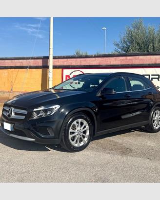 MERCEDES-BENZ GLA 180D AUTOMATIC SPORT 1.5 109CV