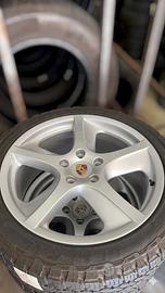 Cerchi 20” Porsche Cayenne +General 275/40 R20 M+S