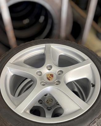 Cerchi 20” Porsche Cayenne +General 275/40 R20 M+S