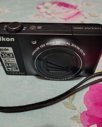 Fotocamera digitale Nikon Coolpix S8000